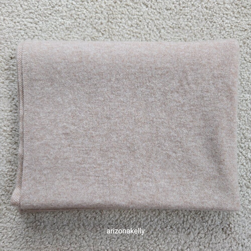 NWOT Cashmere Knit Scarf Heather Tan - Picture 2 of 12